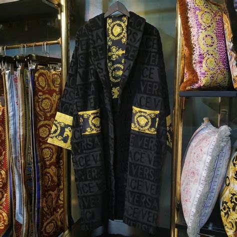 fake versace robe cheap|Versace Robes On Sale .